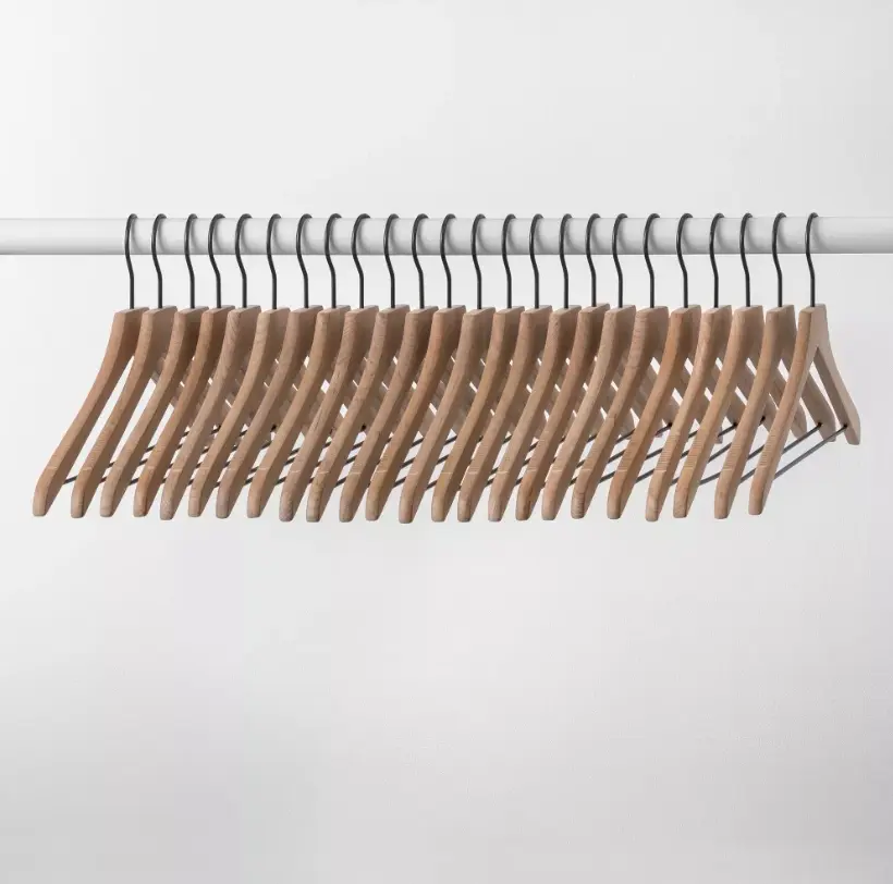 24 piece set of wooden hangers - Brightroom
