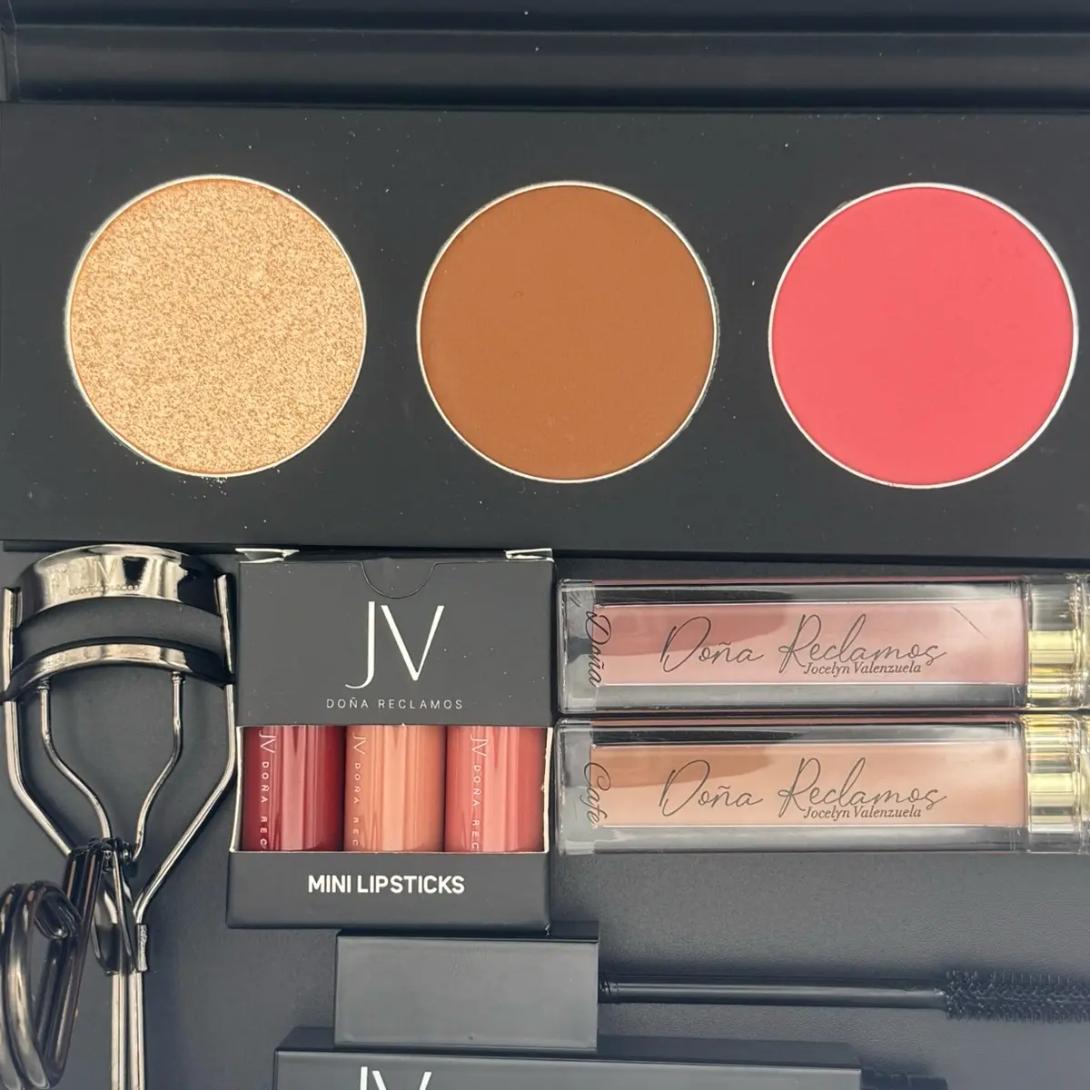 Cosmetics Kit for Women, Complete Base Makeup Set with Foundation, Blush, Lip Oil, Eyeshadow, and Mascara for a Flawless Smooth Finish, Beauty Set Beauty Bundle Kit Glow Up Kit Glamour Set