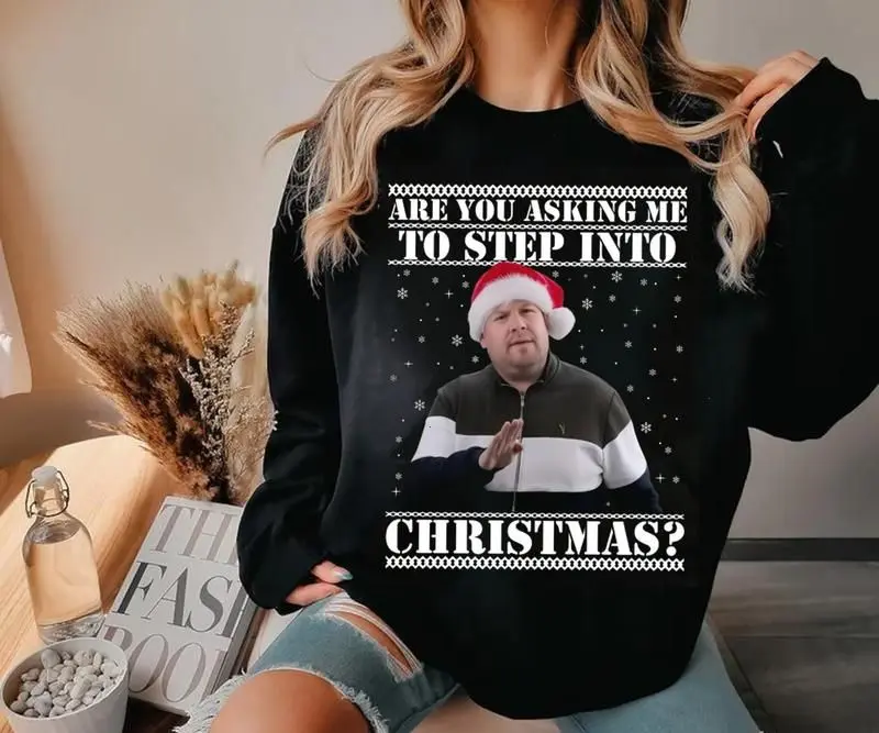 Step Into Christmas Smithy & Nessa T-Shirt Funny Gavin and Stacey Xmas Shirt, 90s Meme Top Secret Santa Gift