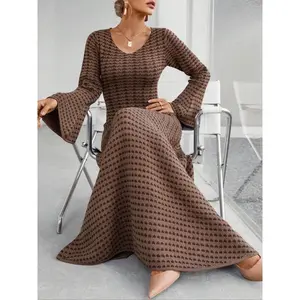 Women's Knit Elegant Commuter Dress, Fall & Winter Striped Round Neck Flare Sleeve Long Skirt, Loose Fit Sweater Dress (pattern Random)