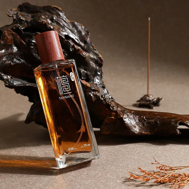 1count 50ML Creamy Sandalwood Perfume Aromatic Elegant Oriental Woody Scent Fresh Light Fragrance Long-Lasting Temple Aroma Unisex Perfume Suitable for All Occasions