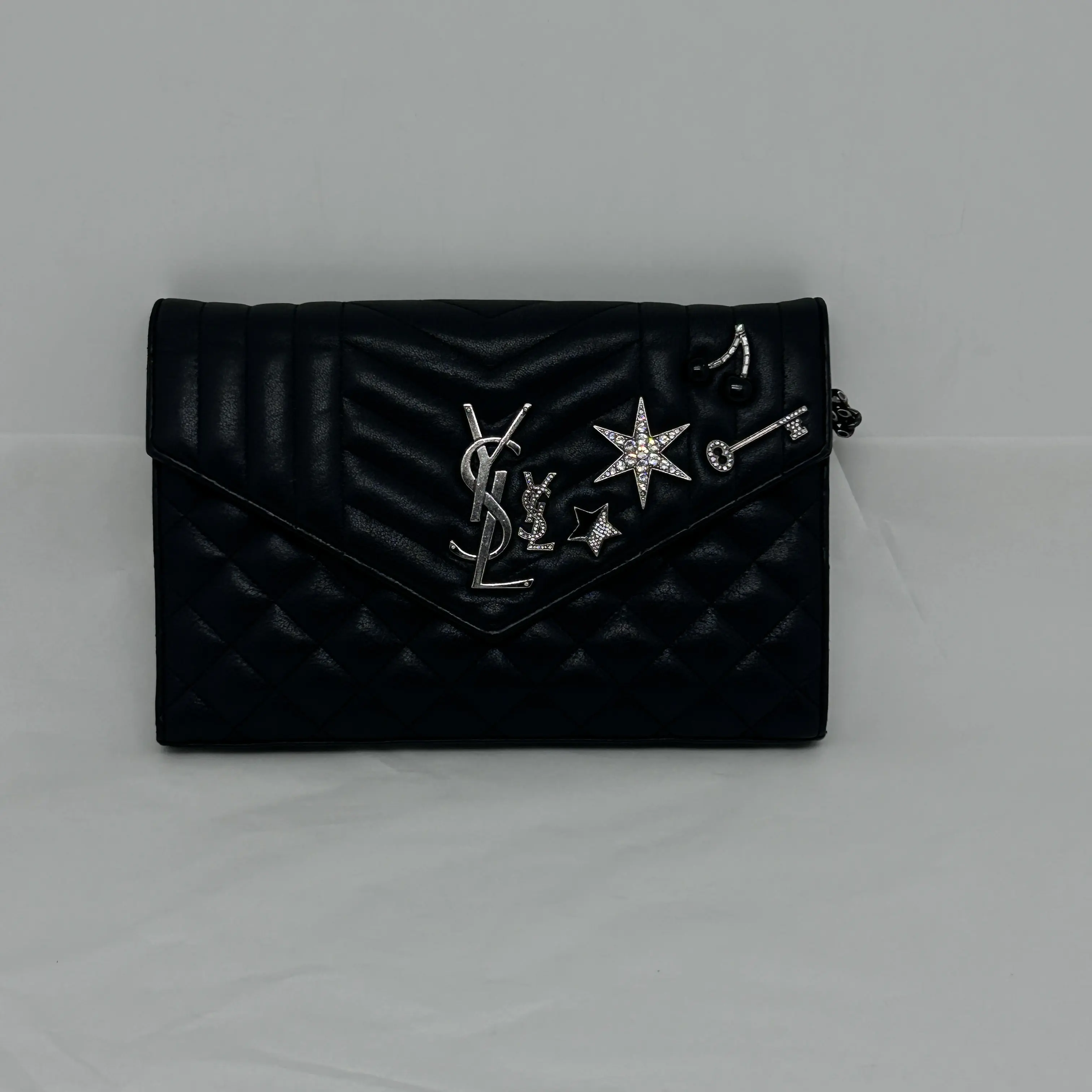 Pre-owned Yves Saint Laurent Leather Cassandre Matelasse Envelope Chain Shoulder Bag, Pre Loved Luxury Accessory