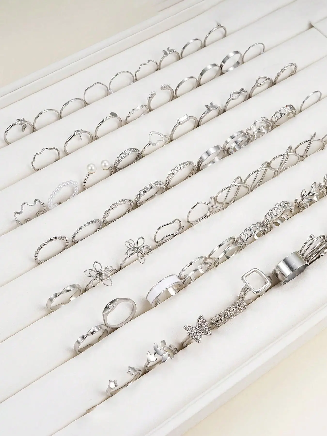 66pcs Women's Elegant Fashion Butterfly Heart Design Rhinestone Decorated Rings, Casual Versatile Hollow out Geometric Design Rings, Fashion Accessori