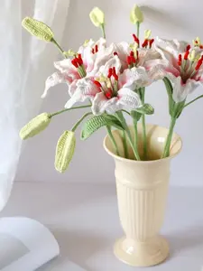 One lily with bud,crochet lily flower bouquet, stargazer lily, hand made, personalized gift for girl friend, Home Decor Bouquet, Easter Lily