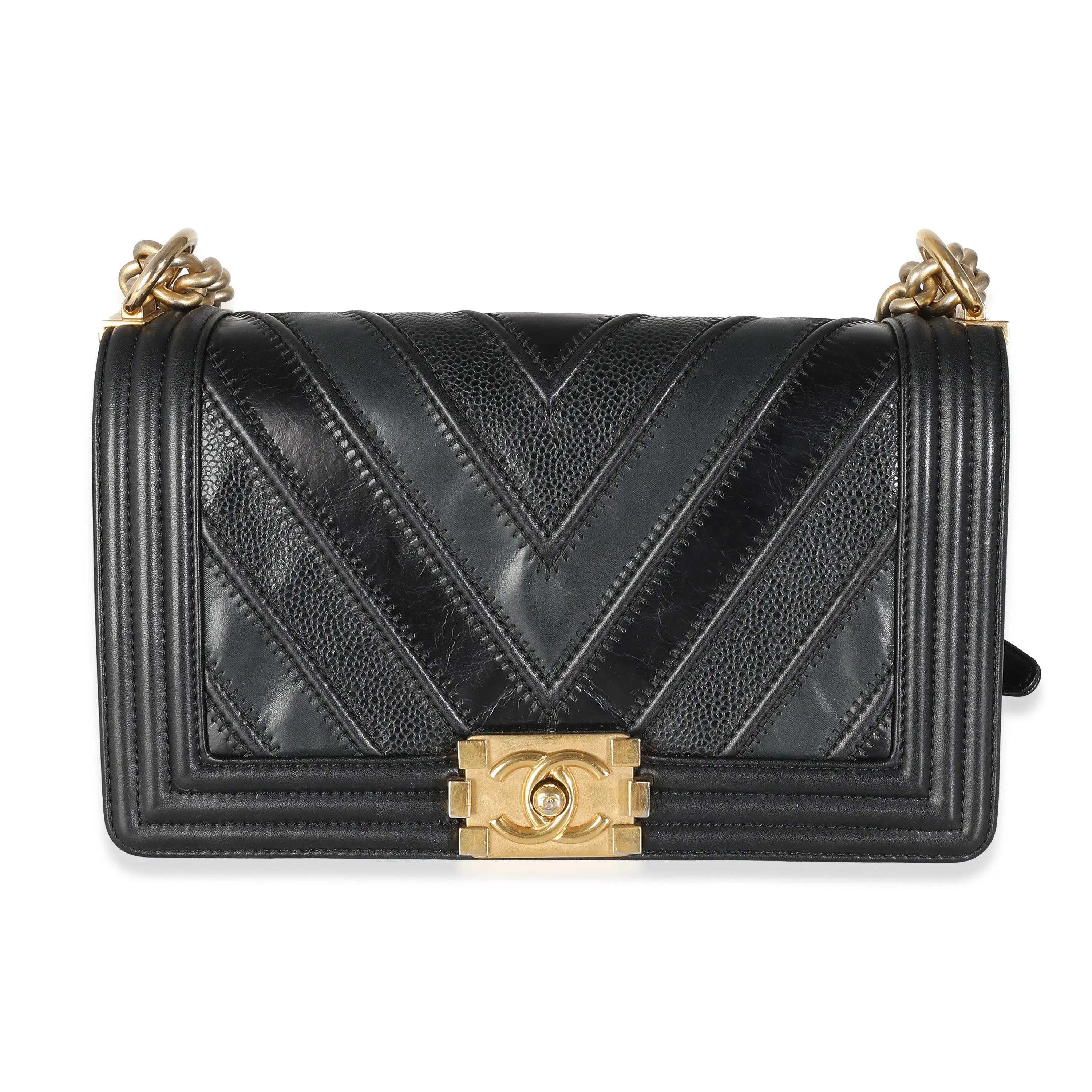 Pre-owned CHANEL Leather;Suede Crossbody Bag;Shoulder Bag Black Calfskin Caviar In The Mix Chevron Old Medium Boy Bag