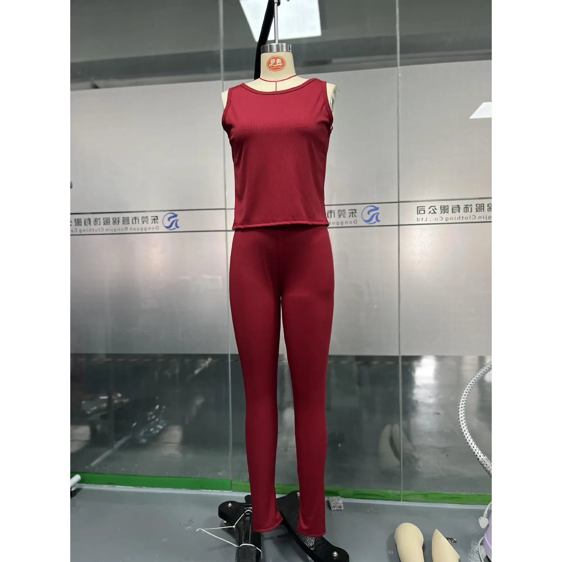 (vest+pants) burgundy