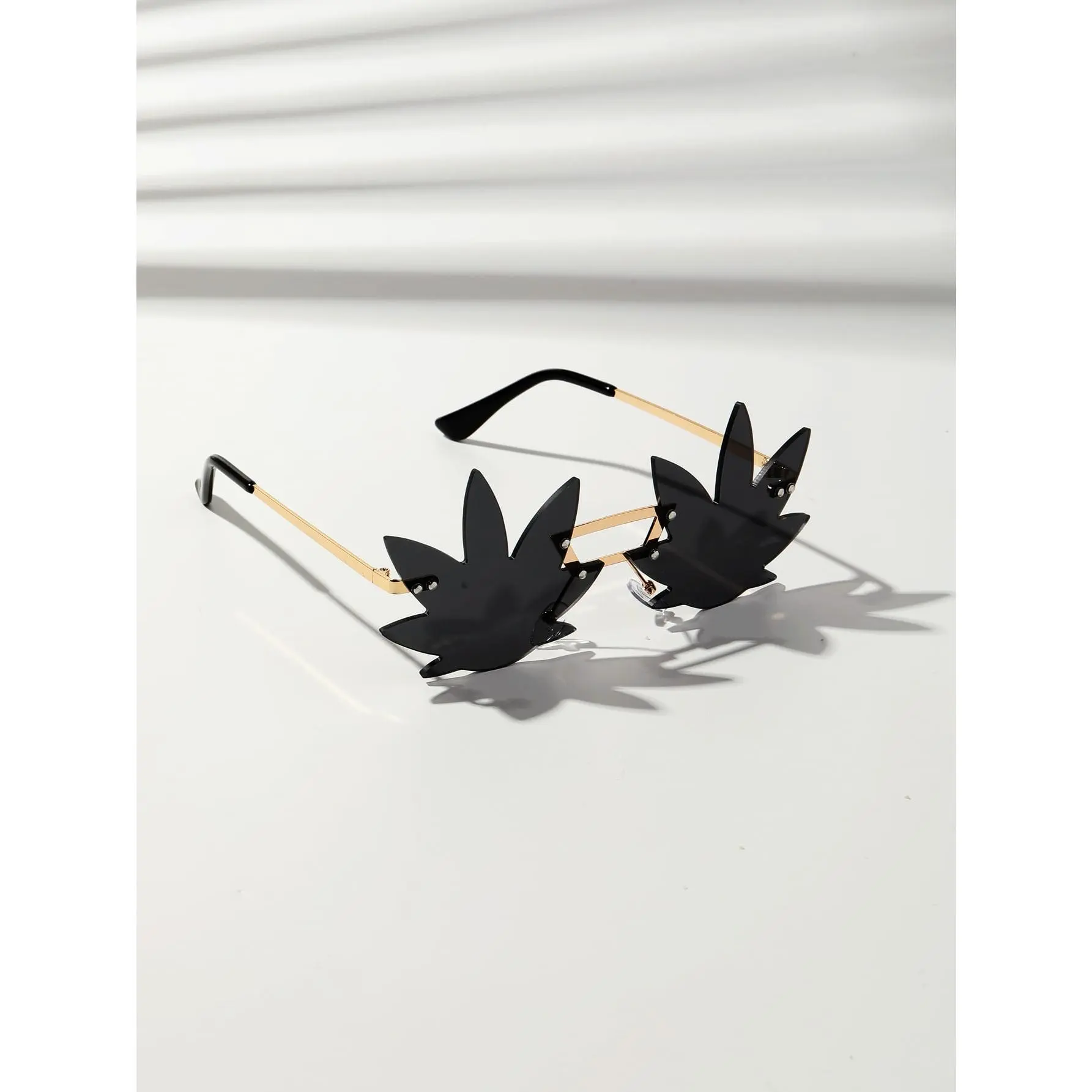 1pc Men's Lotus Shaped Full Grey & Black & Leaf Shaped Personality Fashion Glasses (With Anti-Lost Glasses Strap) Party Shades Accessories,School Halloween Beach Accessories Glasses Shades Polarized Rectangular UV Protection Sunglasses