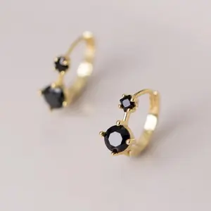 s925 sterling silver Black Hoop Earrings，Minimalist Simple Unique Earrings for galentine‘s party valentine’s day gift，fashion zirconia earrings，anniversary holiday jewelry，gift for women