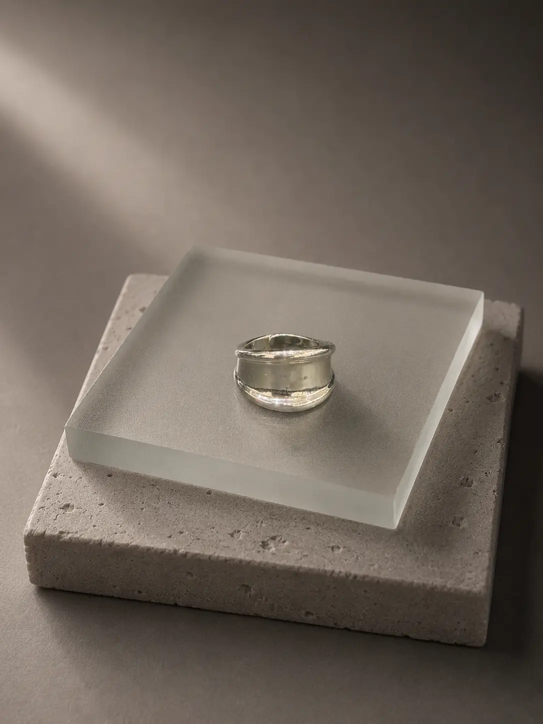 Auric Mirror Band Ring
