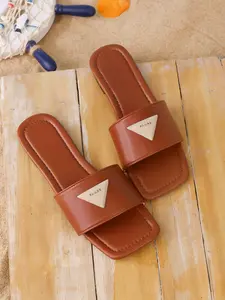 Summer Trendy Strapless Sandals for Women, Toe-Exposed Flat Shoes with Metal Decorations, Elegance Slimming Beach Shoes