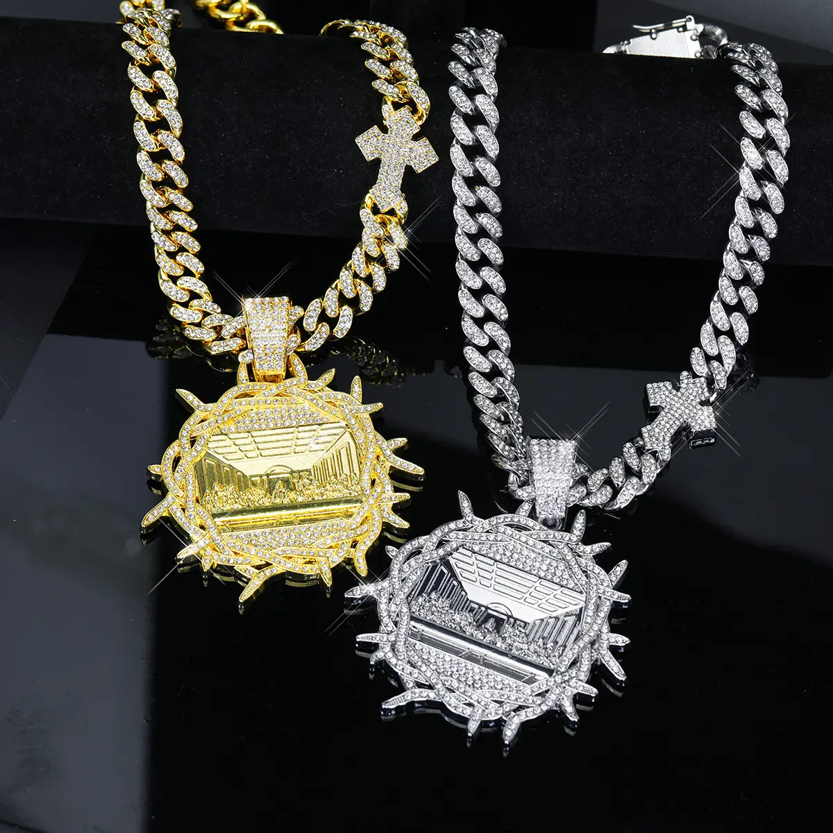 New Round Pendant Accessory Necklace - Zinc Alloy Metal Coated Bling Decorative Necklace, Men's Jewelry with Diamond Thorn and Last Supper Pendant, Christmas Holiday Gift