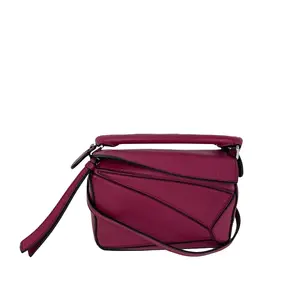 Pre-owned LOEWE Leather Crossbody Bags Calfskin Mini Crimson Puzzle Crossbody Hand Bag