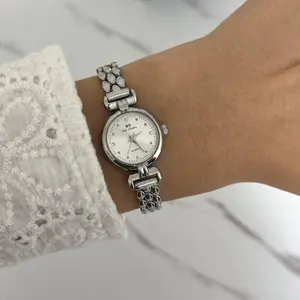BS BEE SISTER Women's Vintage Retro Silver Analog Quartz Round Metal Waterproof Watch with Stainless Steel Bracelet, Watches for Women, Includes Gift Bag