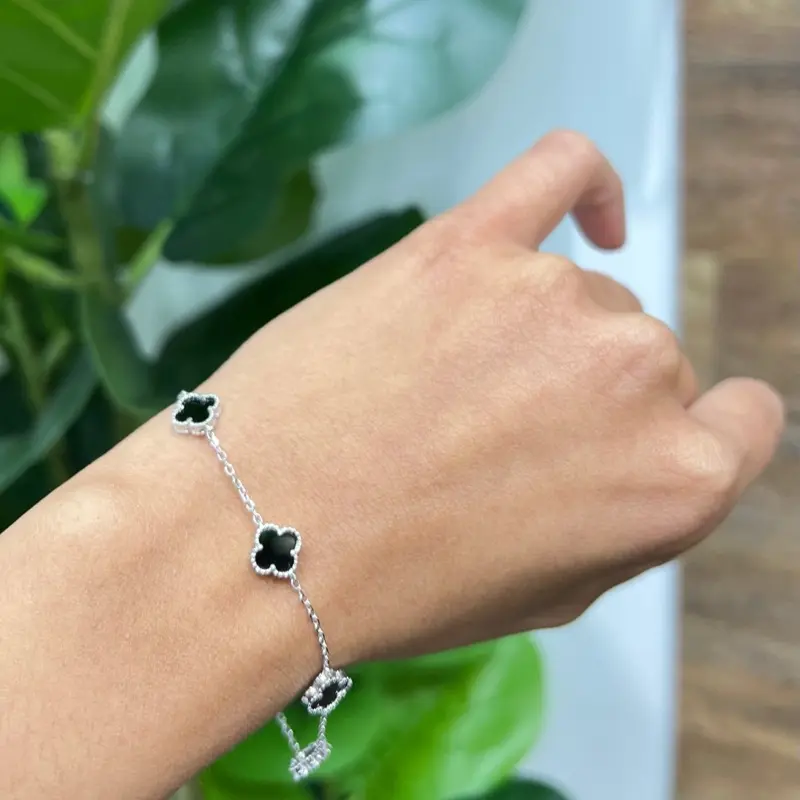 S789- NEW .925 Sterling Silver Black Trebol Bracelet (7.6mm) W.G