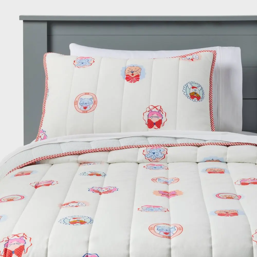 Patisserie Pet Shoppe Kids' Quilt Set - Pillowfort