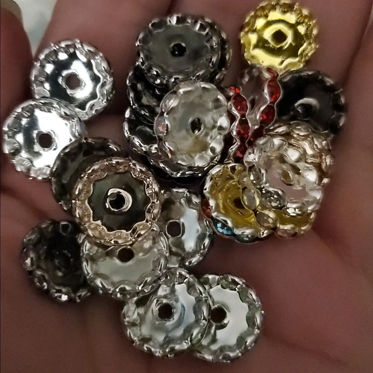 15 mm Wavy Spacers 24 count.