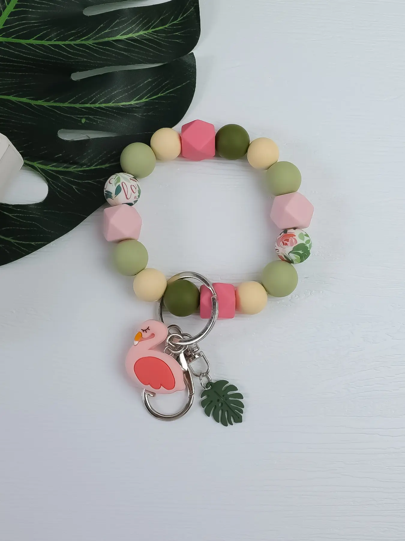 Leaf Silicone Beaded Keychain, Fluffy Bunny Keychain, Spring Summer Versatile Fashion Accessory, Perfect Car Key Ring, Daily Wear Clothing Decoration