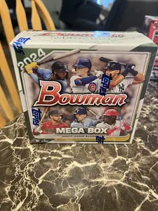 TOPPS BOWMAN MEGA BOX BASEBALL TRADING CARDS