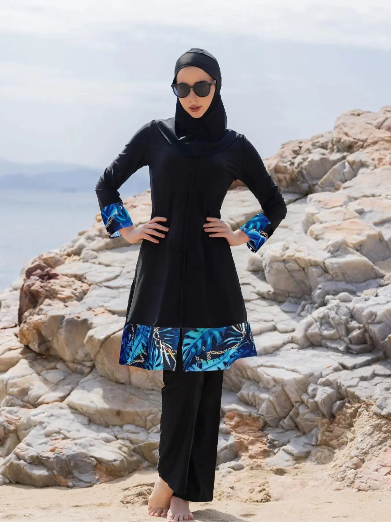 Women's Tropical Print Islamic Muslim Swimwear Three-Piece Set, High Stretch Modest Casual Long Sleeve Swim Top & Trousers & Hijab for Beach Holiday Vacation, Ladies Islamic Swimsuit for All Seasons, Islamic Swimming