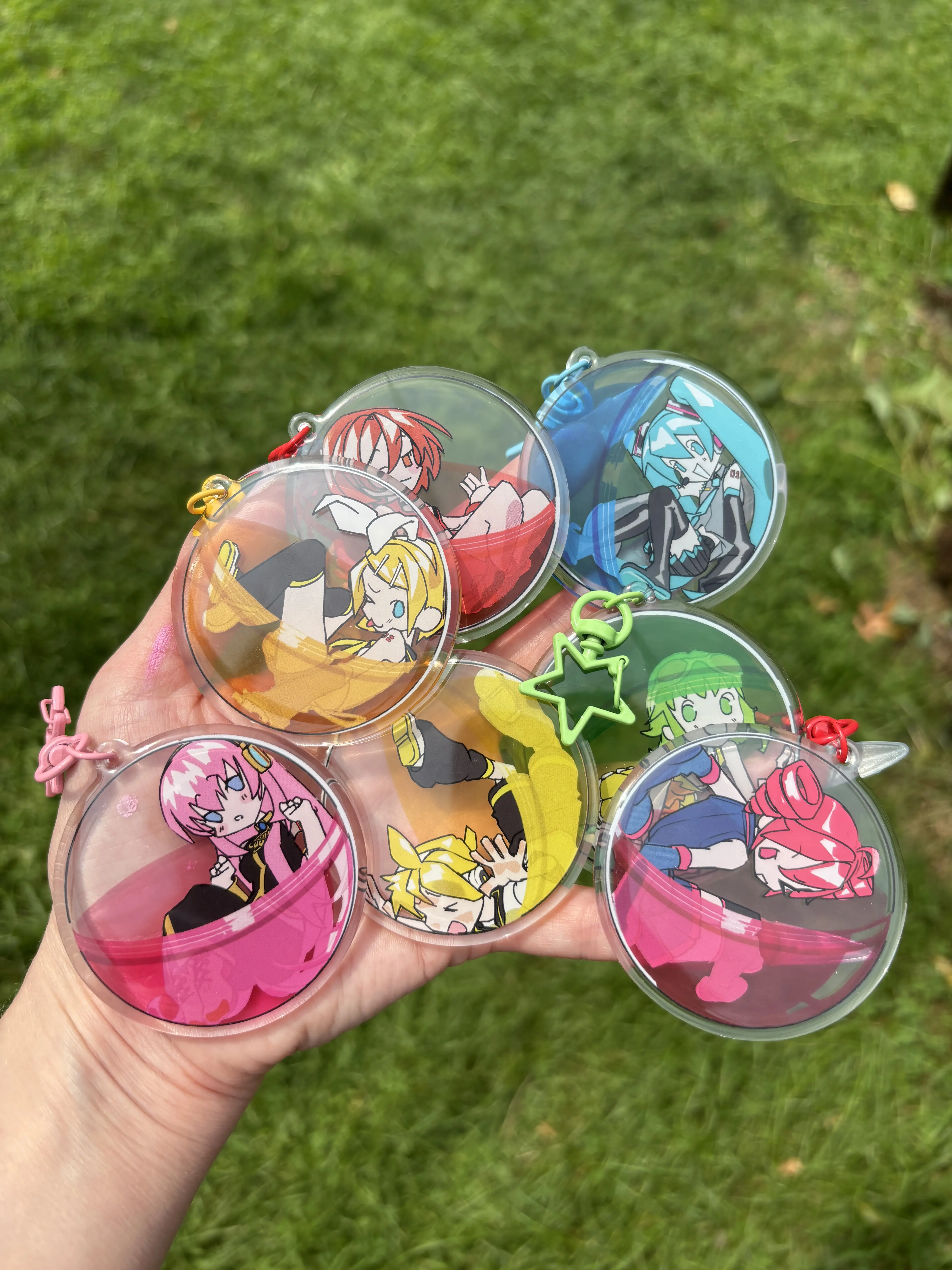Vocaloid Gashapon Charms! [Hatsune Miku, Kagamine Rin + Len, Kasane Teto, Megurine Luka, Meiko, Gumi]