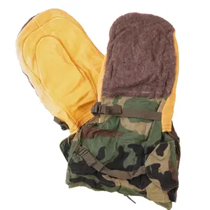 M81 Woodland N-4B Extreme Cold Weather Arctic Mittens