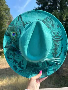 Teal Highland Cow With Peacock Feather Engraved Fedora Hat - Perfect for Special Occasions & Available in Various Designs and Colors