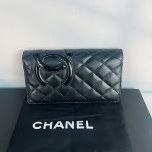 Pre-owned CHANEL Lambskin Shoulder Bags 7.09'' 16 R6000 Shoulder Bag C9207517883 0906 T1 Chole