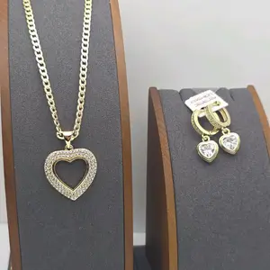 VALENTINE'S DAY perfect gift Heart's set necklace with earrings clear stone's the perfect gift for your love GOLD-PLATED