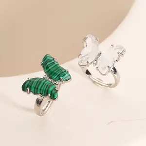 Butterfly Dream clow Natural crystal butterfly ring Natural crystal butterfly ring, love and transformation, transportation and blessing, accompanying you（Send chain）