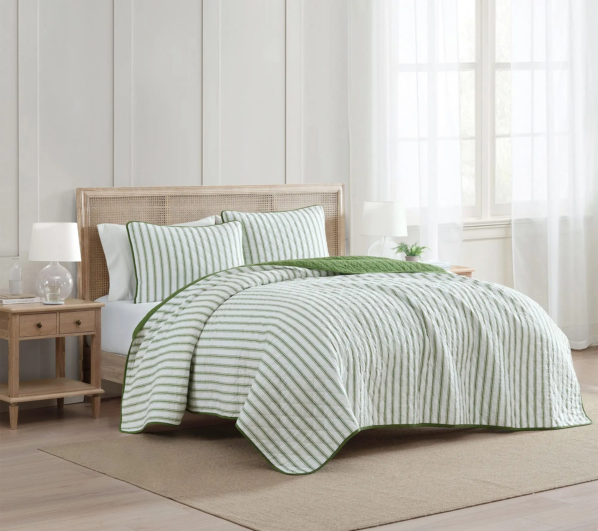 Martha Stewart Ticking Stripe Wht/Green CottonKing Quilt Set