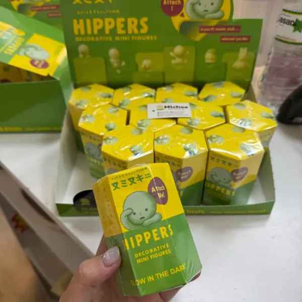 SMISKI Hippers Blind Box – Glow in the Dark Mini Figures, Cute Collectible Phone & Desk Decorations