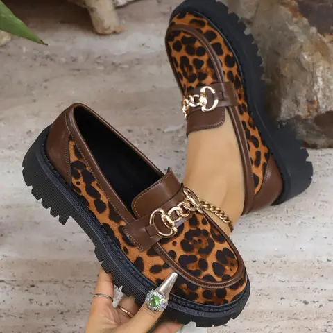 Women's Fashion Leopard Print Slip on Chain Decorated Loafers, Casual Comfortable Round Toe Loafers for Daily Wear, Female All-match Shoes for Fall & Winter, Round Toe Flats, Casual Flat Footwear