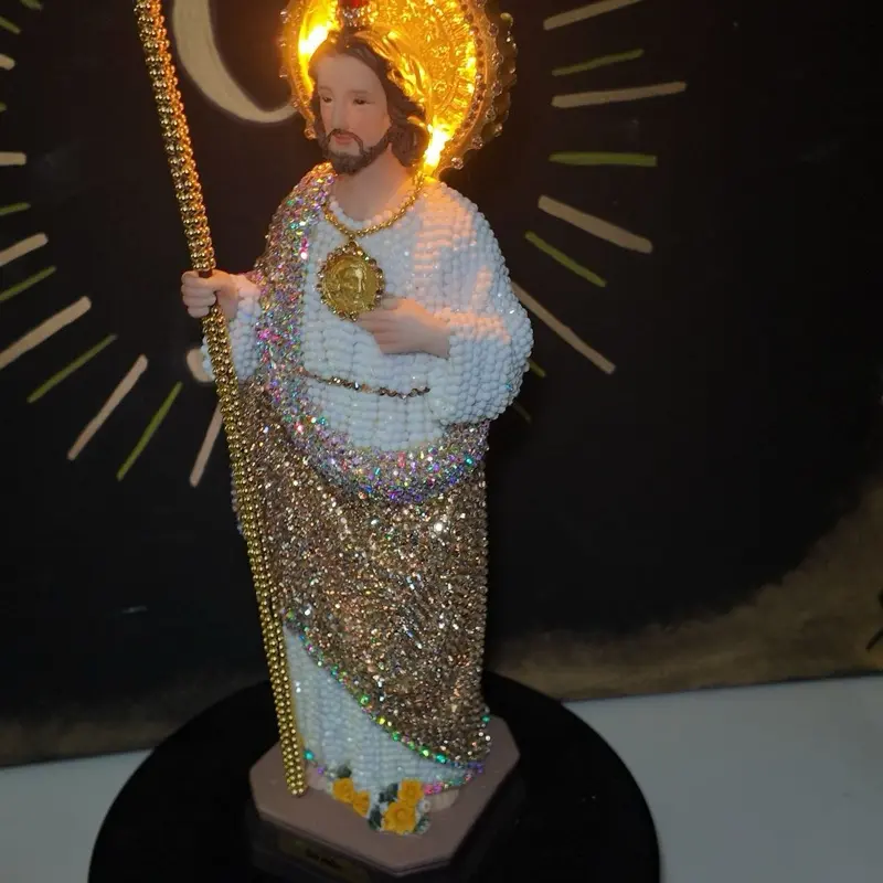 14 In Light-Up Saint Jude Figurine - Handmade Religious Collectible, Detailed Indoor Faith Decor for Decorating My Apartment, Sacred Room Glow Light-Up Devotion Home Supply Gift