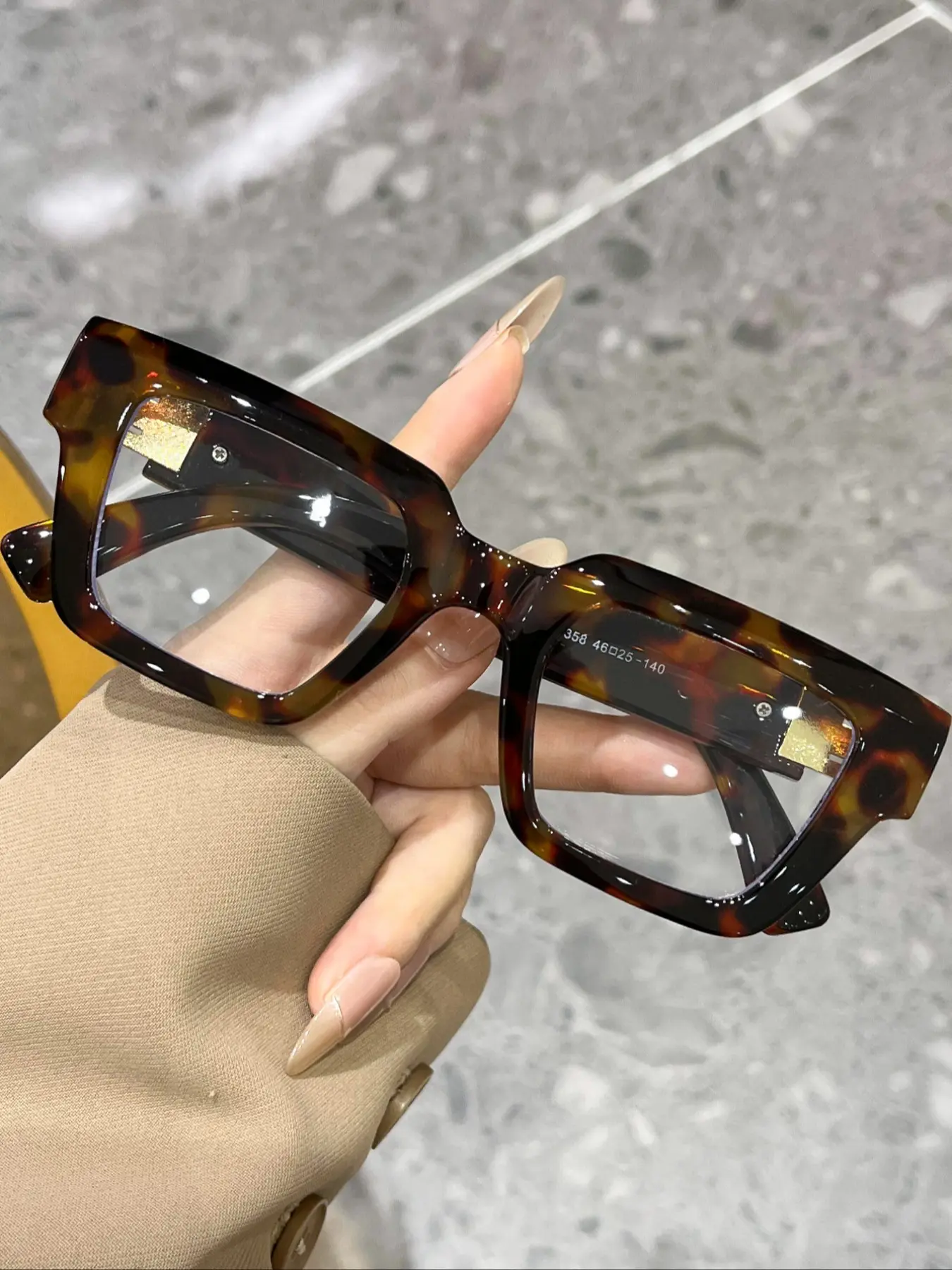 Women's Square Frame Glasses, College Style Cute Decorative Flat Lens Eyewear, Fashionable and Comfortable Daily Wear Accessories, Stylish Square Frames, Trendy Casual Frames, Square Eyeglasses, Fashion Accessory Eyewear