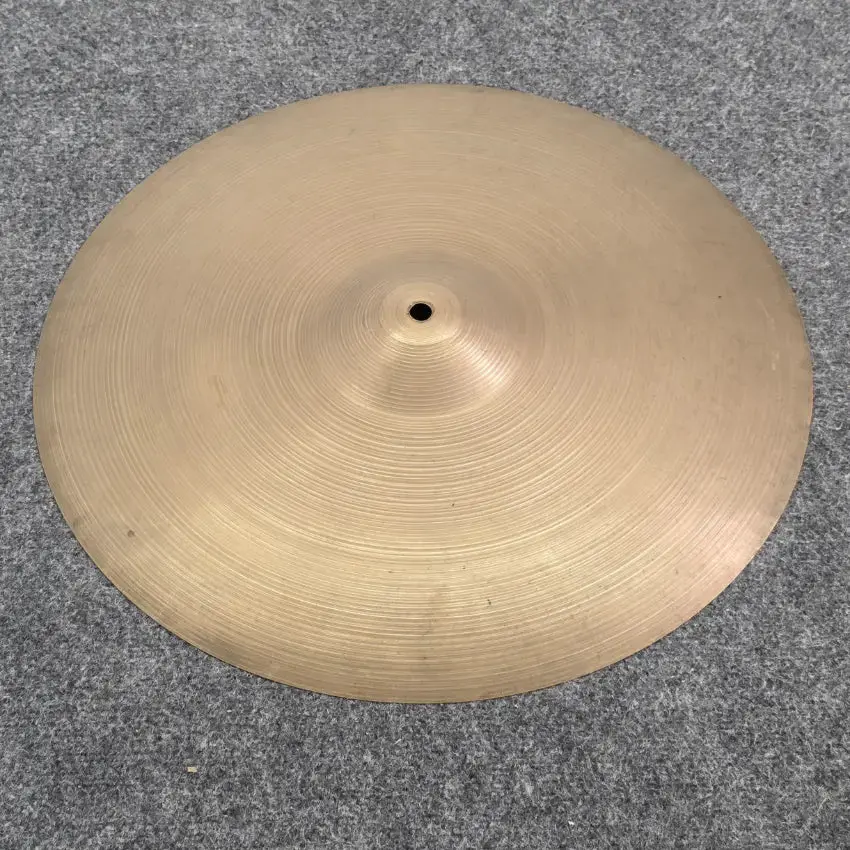 Used Vintage Zildjian Crash Cymbal 18" 1464 grams - Good