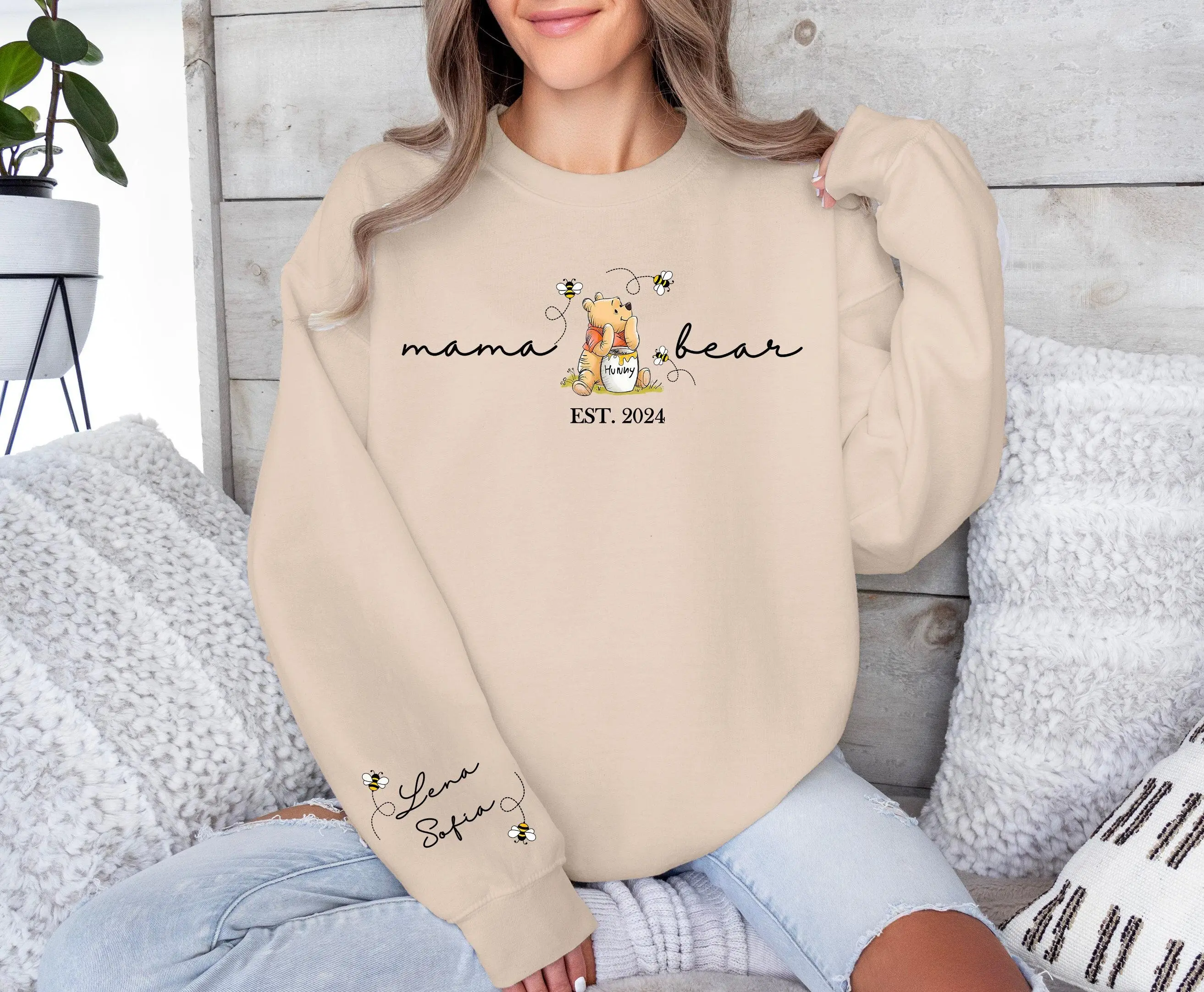 Women's Casual Long-Sleeve Graphic Mama Bear Hoodie - Custom Personalized Gift for Moms with Kid's Name