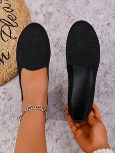 New Breathable Flyknit Low Top Loafers, Women, Round Toe, Colorblock Design, Textile Upper, Rubber Sole, Casual Style, All Seasons