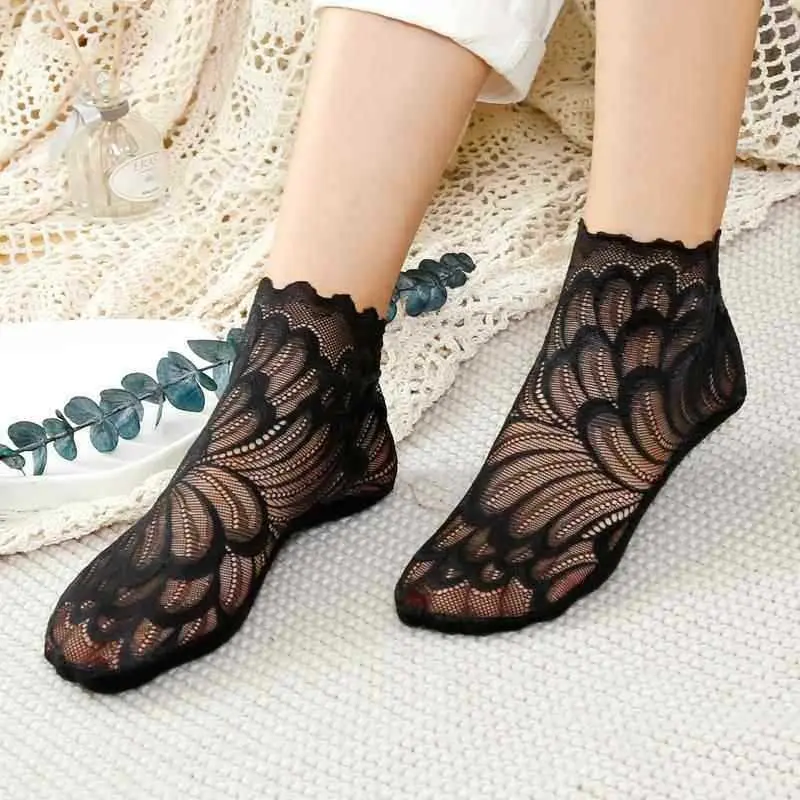 Women's 5-Pair Black Lace Compression Ankle No Show & Liner Socks Set - Polyester Dress Socks for Women, Cute Floral, Soft, Comfortable, Mesh, Breathable Sheer, Elegant Scallop Design, Fit for Loafers, Flats, Ideal for Valentine's Day