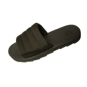 Compact and anti-slip slippers, suitable for casual home use. High-end style bathroom slippers for bathing without causing foot odor. Summer slippers for both men and women