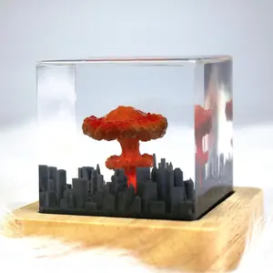 Mushroom Cloud Nuclear Blast Lamp Ornament, Atomic Bomb Model Atmospheric Lamp, Epoxy Resin Night Light, Children's Room as Well as Living Room Decor, Creative Christmas Gifts for Friends