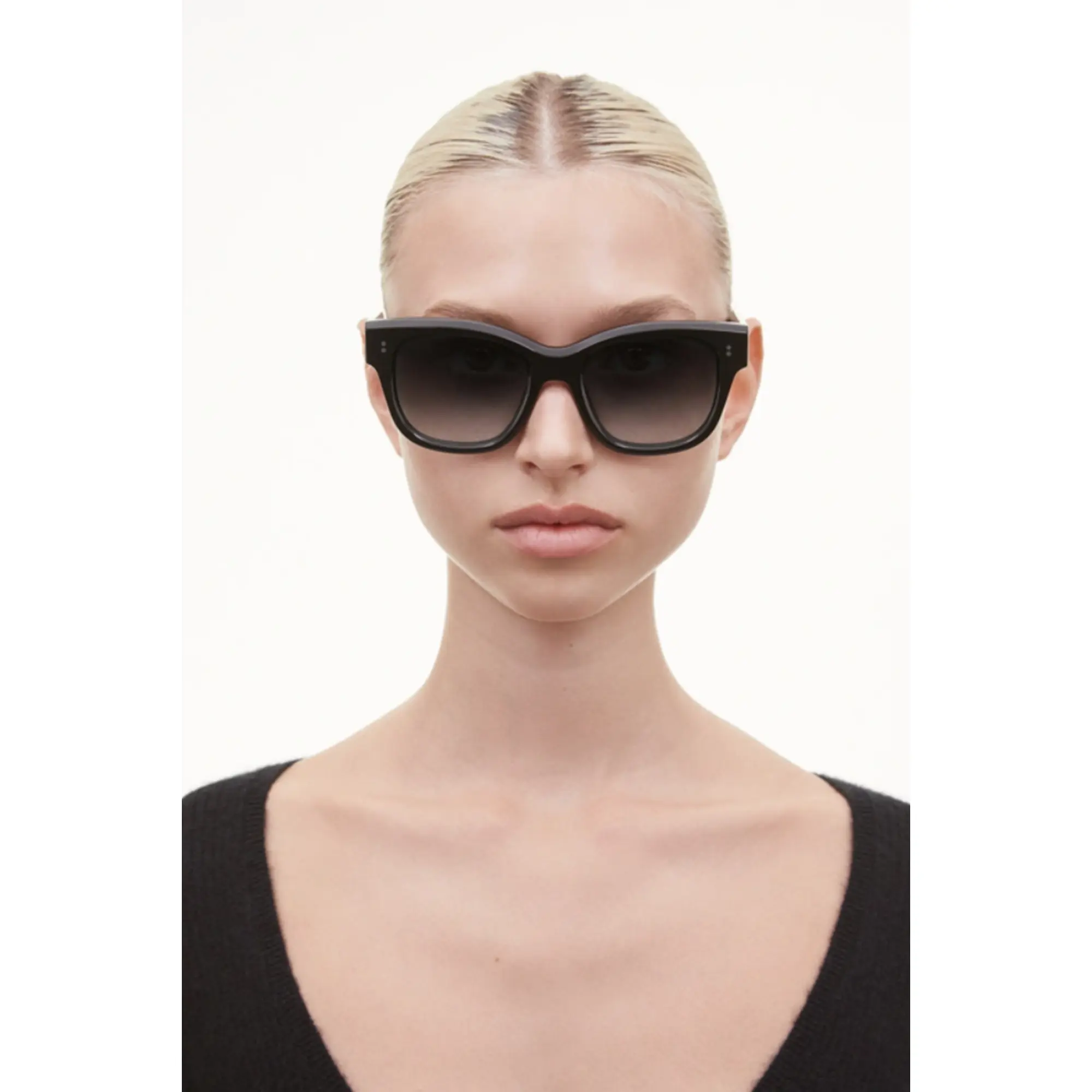 Chimi 07 Sunglasses-Black Gradient