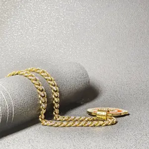 Hip-Hop sparkling Rhinestones Cuban Necklace [C.B.] Letter “C” Bear Graphic Pendant, Men's Style Chain for Woman, 3pcs set Gift, Gold & Silver, A necklace that does not fade easily and is of high quality