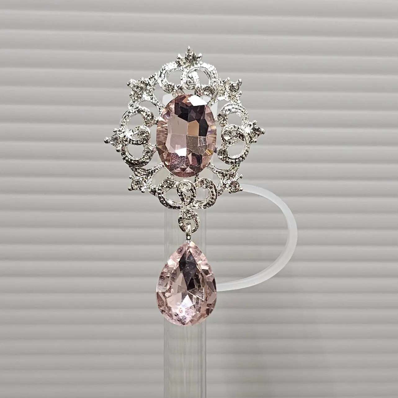 Pink Diamond Silicone Straw Topper