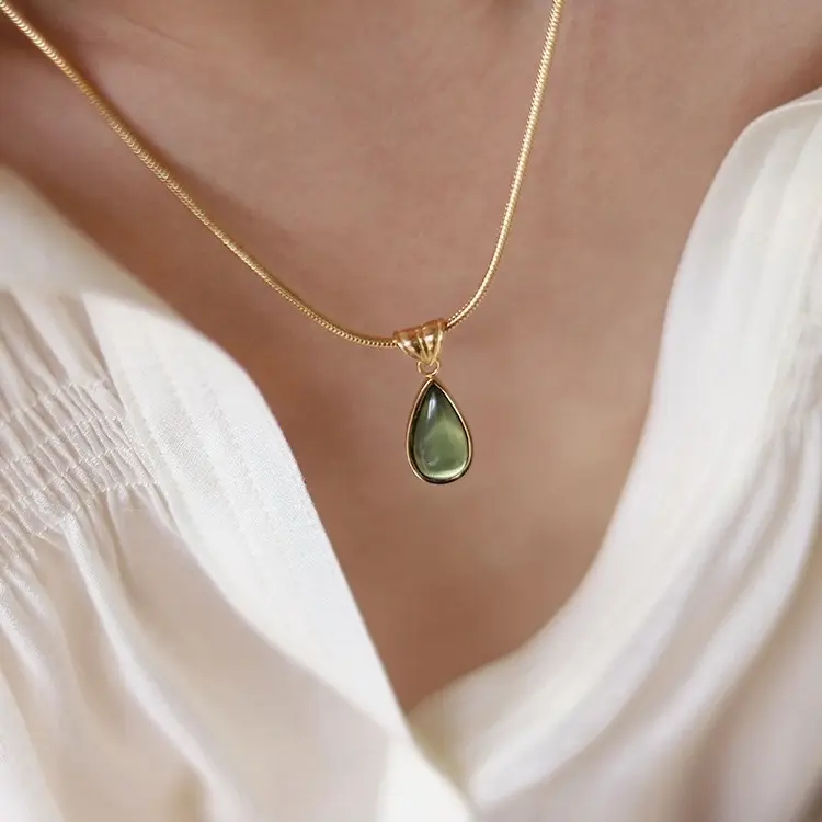 Vintage Water Drop Pendant Necklace