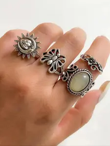 ZYNE 4pcs/set Vintage Butterfly & Flower Design Grunge Ring Bundles Kit, Streetwear Stacking Rings, Fashion Stackable Rings, Fashion All-match Accessories for Women & Girls