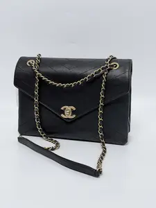 Pre-owned CHANEL leather Shoulder Bags Black Calfskin Chevron Coco Envelope Compartment Flap Shoulder Bag P017CC