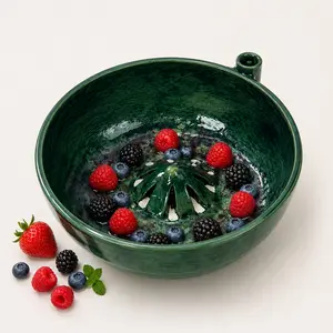 1PC Self Spinning Berry Washing Bowl, Self-Rotating Fruit Washer with Drain Hole, 360° Swirl Colander for Berries, Grapes, Vegetables & Kitchen Counter