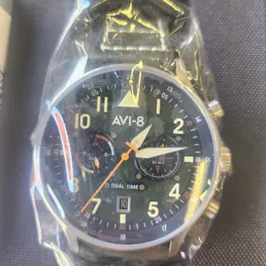AVI-8 Hawker Hurricane Green/Leather Ø43 mm