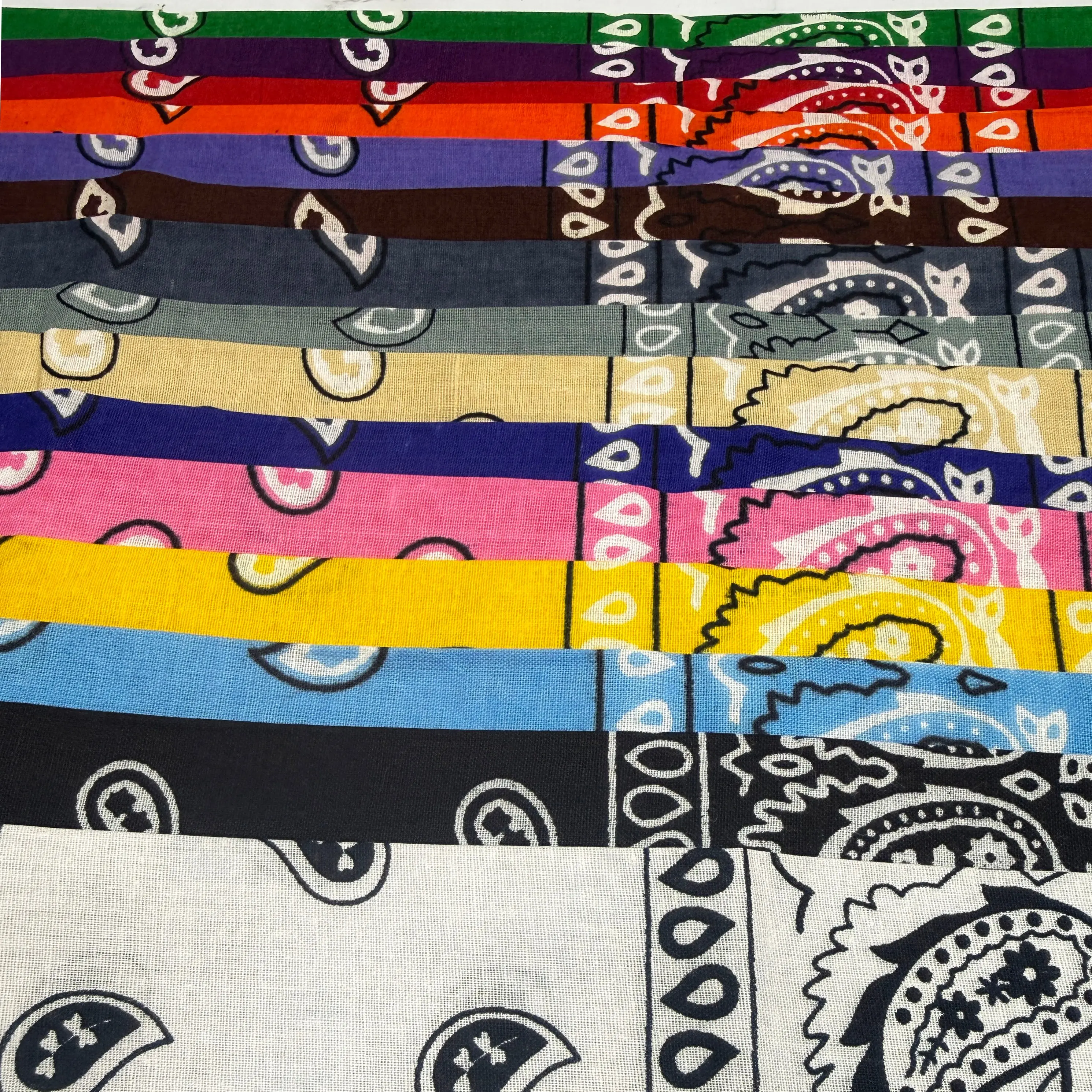 100% Cotton Thick High-Quality Bandana 100% Cotton Thick High-Quality Bandana