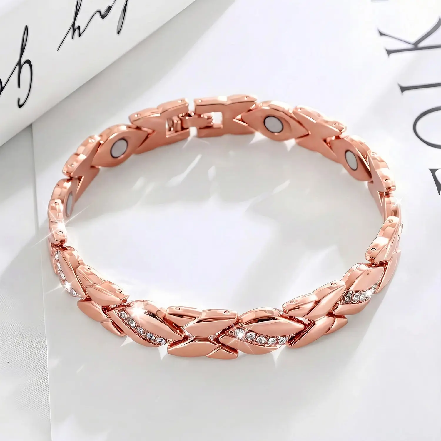 MagEnergy Braccialetto magnetico in puro rame al 99,9% con 6 potenti magneti, bracciale rigido con scatola regalo per gioielli (rame 063 MagEnergy Braccialetto magnetico in puro rame al 99,9% con 6 potenti magneti, bracciale rigido con scatola regalo per gioielli (rame 063